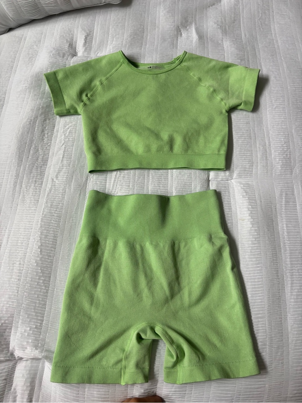 Green workout set